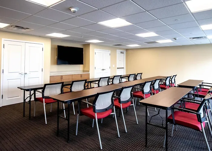 Towneplace Suites By Marriott Louisville Airport